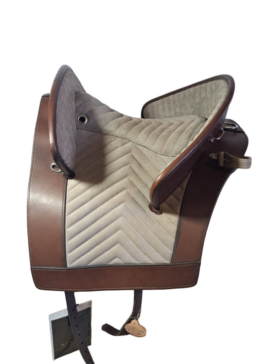 DP Saddlery 1205 Lisboa SC6289