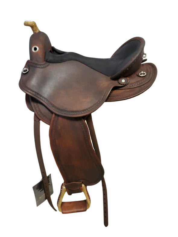DP Saddlery Quantum Short & Light Western 8548 Quantum DP Saddlery S2 - Western Dressage Seat - Medium Fender 