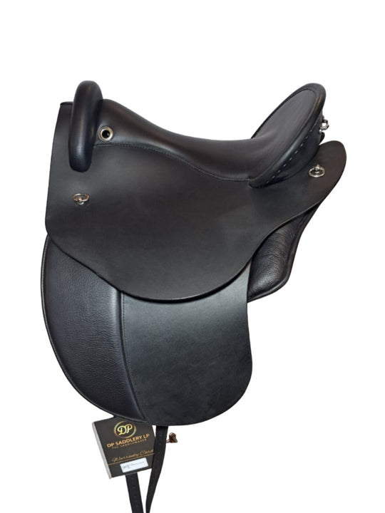 DP Saddlery Quantum with Dressage Flap 7286